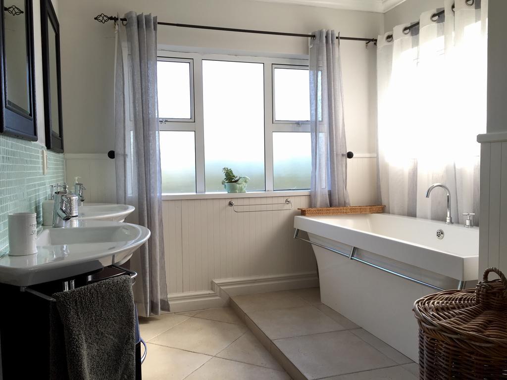 Sea Breeze Beach House Plettenberg Bay Ngoại thất bức ảnh